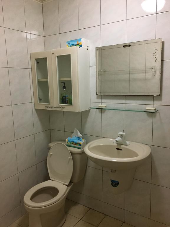 We Home Манонг Екстериор снимка